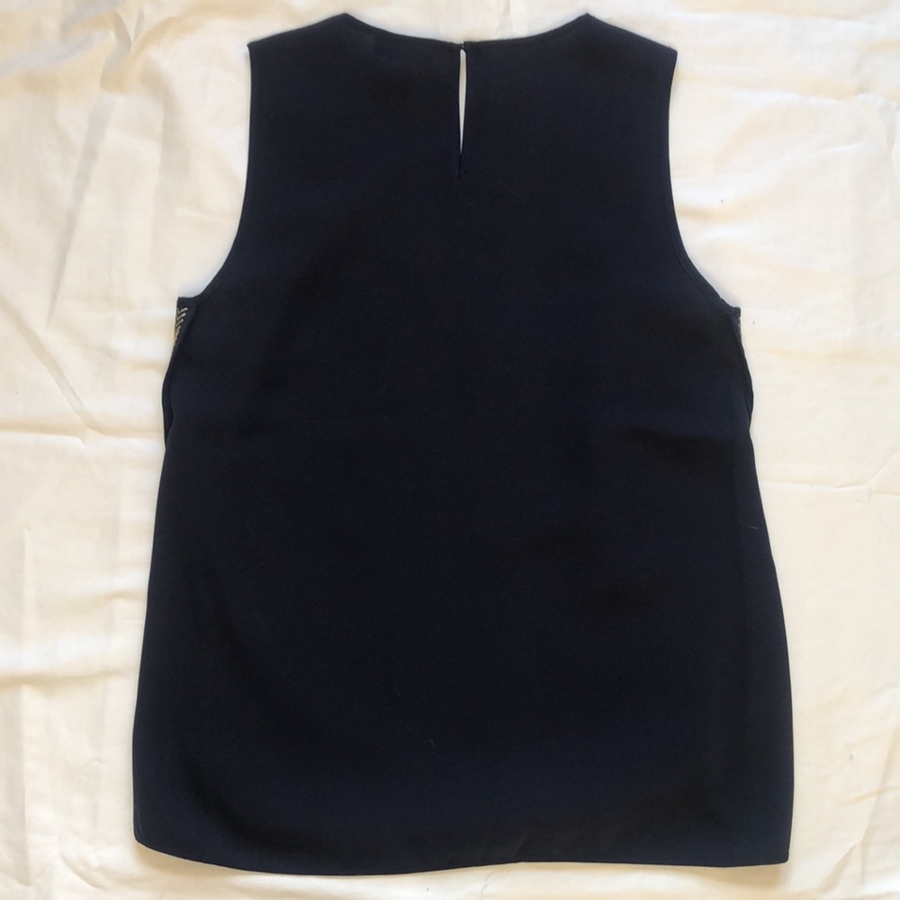 🌟 J. Crew Party Blouse, navy and gold chevron, size 2 - Picture 6 of 7